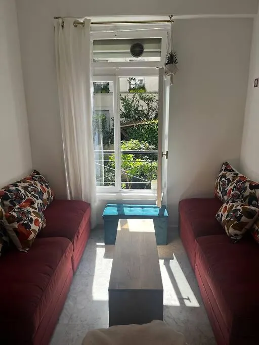 Cosy Renovated 1-Bedroom Etoile Paris 0*,  Frankrike